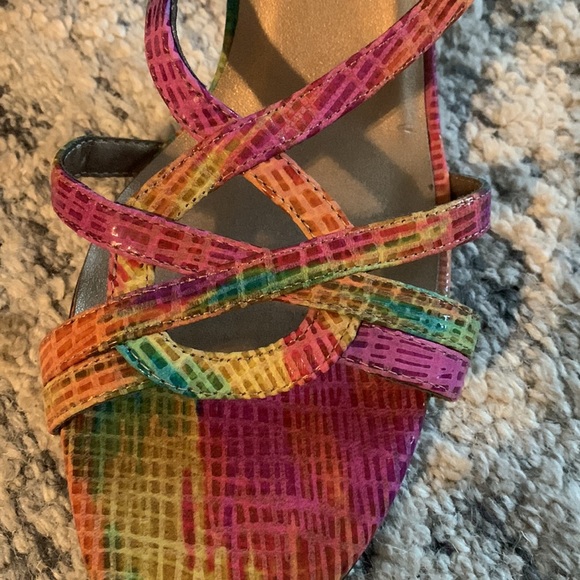 Colorful rainbow heels from Lord and Taylor - Picture 2 of 5